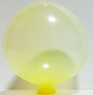 ？レベル(表面が薄すぎて色がない)の風船の画像
